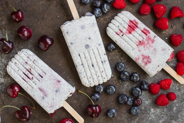 Chia Pudding Popsicles (dairy free) ~~ www.savorylotus.com