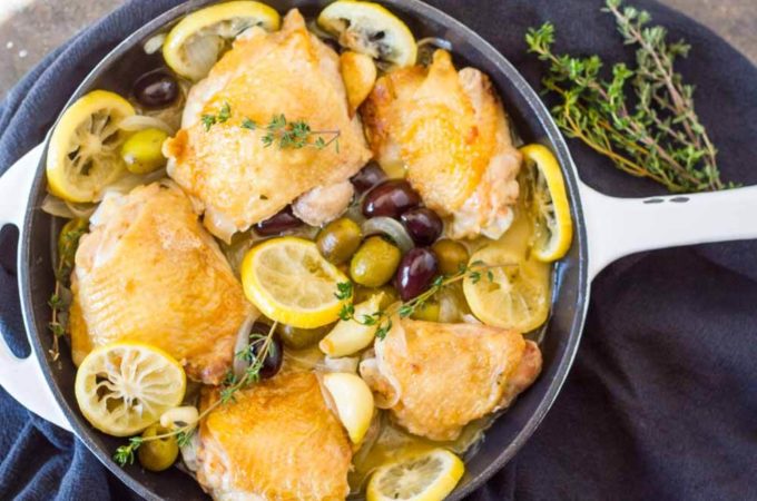 Easy Braised Chicken Thighs with Lemon and Olives | www.savorylotus.com