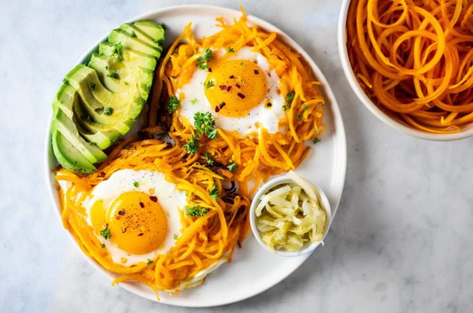 Butternut Squash Noodle Nests and Eggs | www.savorylotus.com