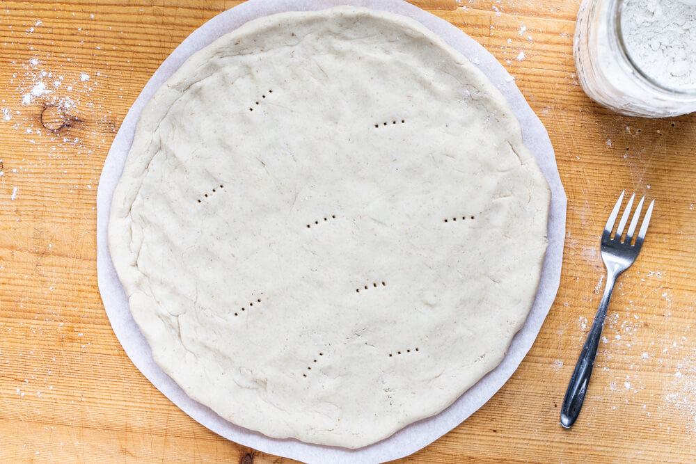 unbaked pizza crust