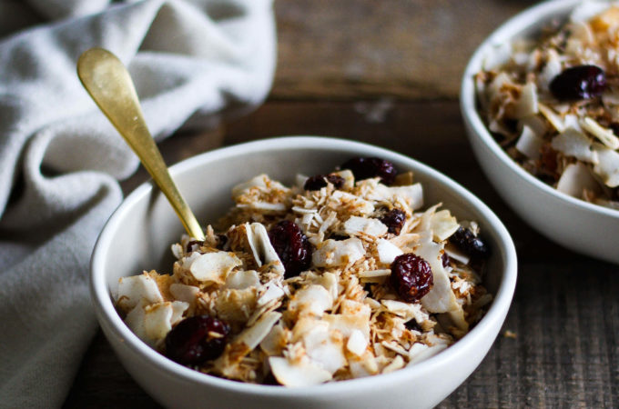 Pumpkin Spice Granola (gluten free, nut free, AIP) // www.savorylotus.com