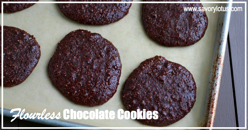 Flourless Chocolate Cookies : savorylotus.com