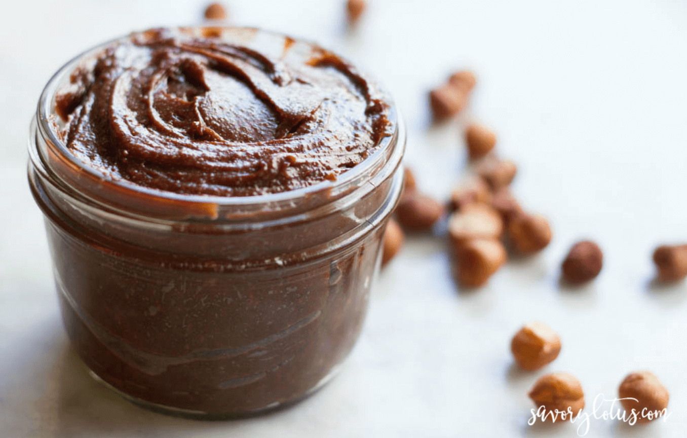 20 Healthy Edible Gift Ideas | homemade nutella