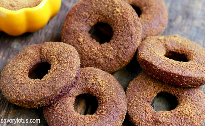 pumpkin, donuts, grain free donuts, paleo donuts, pumpkin